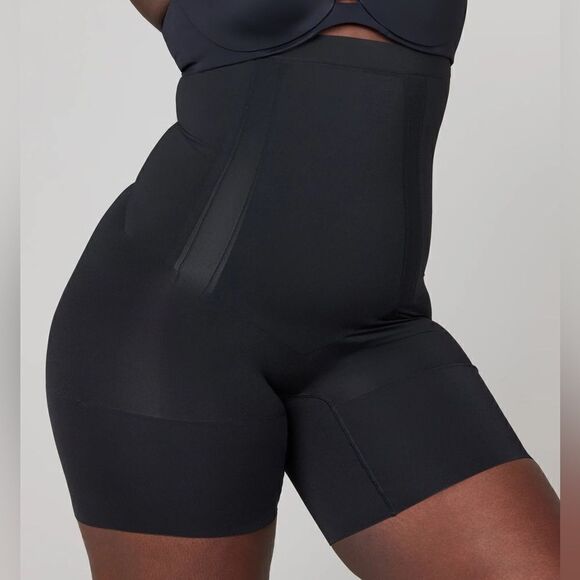 SPANX OnCore High-Waisted Mid Thigh Short Sculpt Shaper black NWT medium - Picture 1 of 8